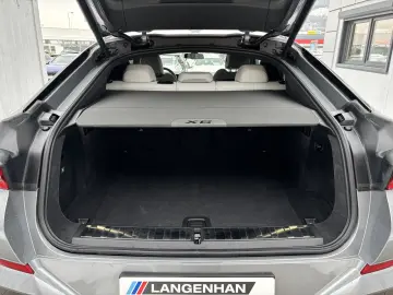 BMW X6 xDrive30d    M Sport Paket PRO LED LC Prof 22