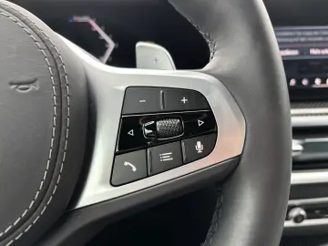 BMW X6 xDrive30d    M Sport Paket PRO LED LC Prof 22