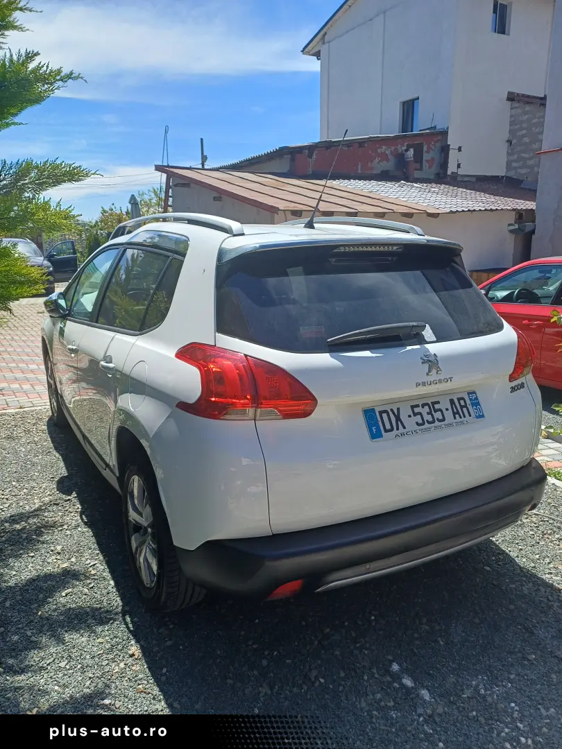 Peugeot 2008 1.2 VTI Style