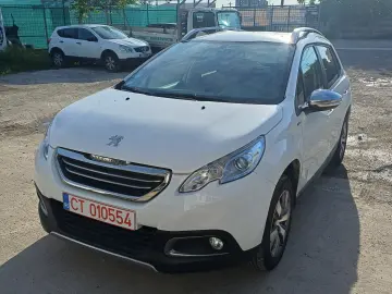Peugeot 2008 1.2 VTI Style