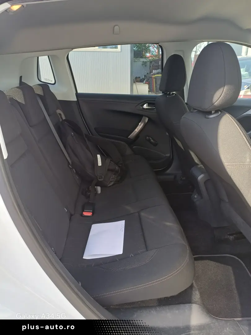 Peugeot 2008 1.2 VTI Style