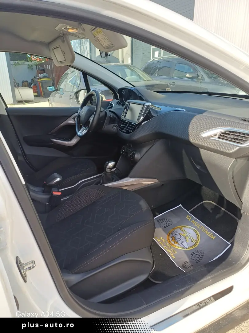 Peugeot 2008 1.2 VTI Style