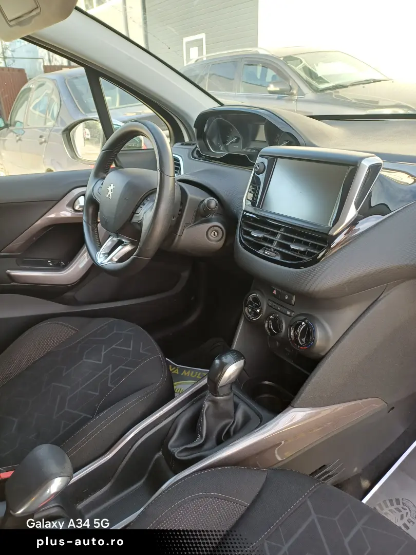 Peugeot 2008 1.2 VTI Style