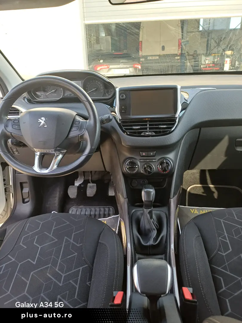 Peugeot 2008 1.2 VTI Style