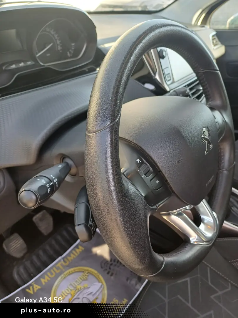 Peugeot 2008 1.2 VTI Style