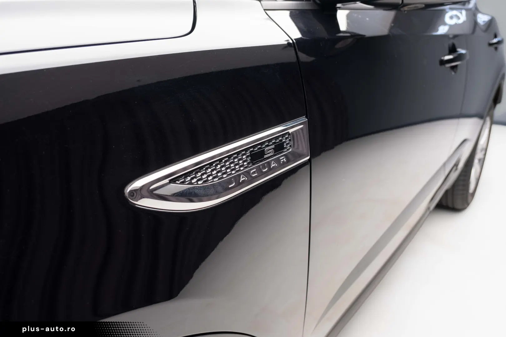 JAGUAR E-PACE D150 AWD S  unic proprietar  fără accident