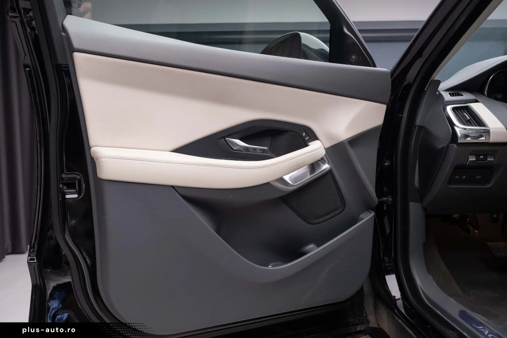 JAGUAR E-PACE D150 AWD S  unic proprietar  fără accident