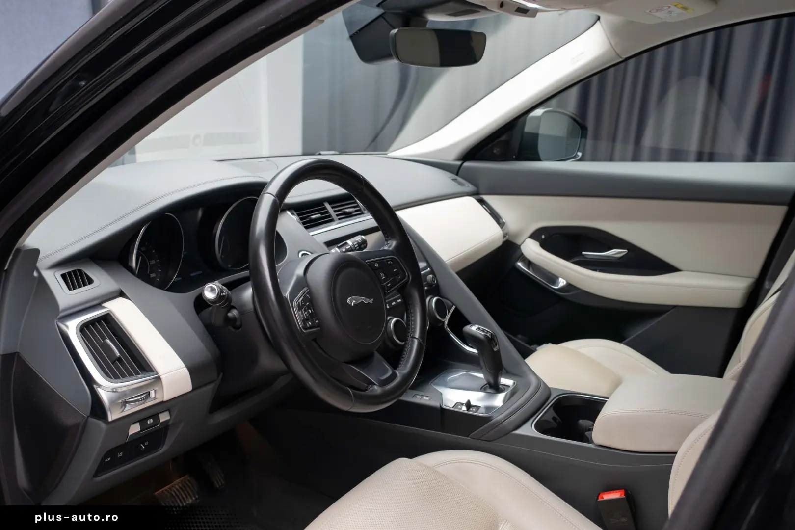 JAGUAR E-PACE D150 AWD S  unic proprietar  fără accident