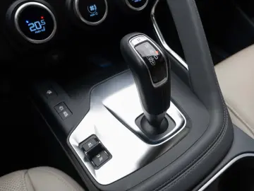 JAGUAR E-PACE D150 AWD S  unic proprietar  fără accident