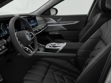 BMW M760e xDrive Limousine ( G70 )