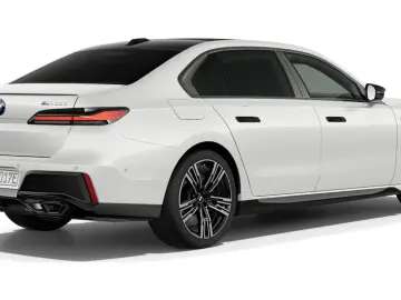 BMW M760e xDrive Limousine ( G70 )