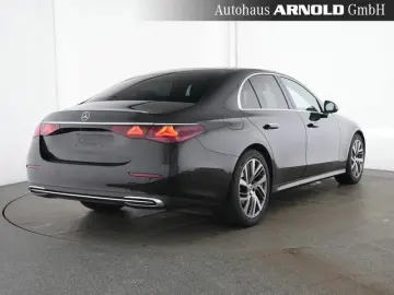 MERCEDES-BENZ E 200 4Matic Avantgarde Standhzg. 19  &hellip;