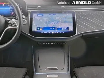 MERCEDES-BENZ E 200 4Matic Avantgarde Standhzg. 19  &hellip;