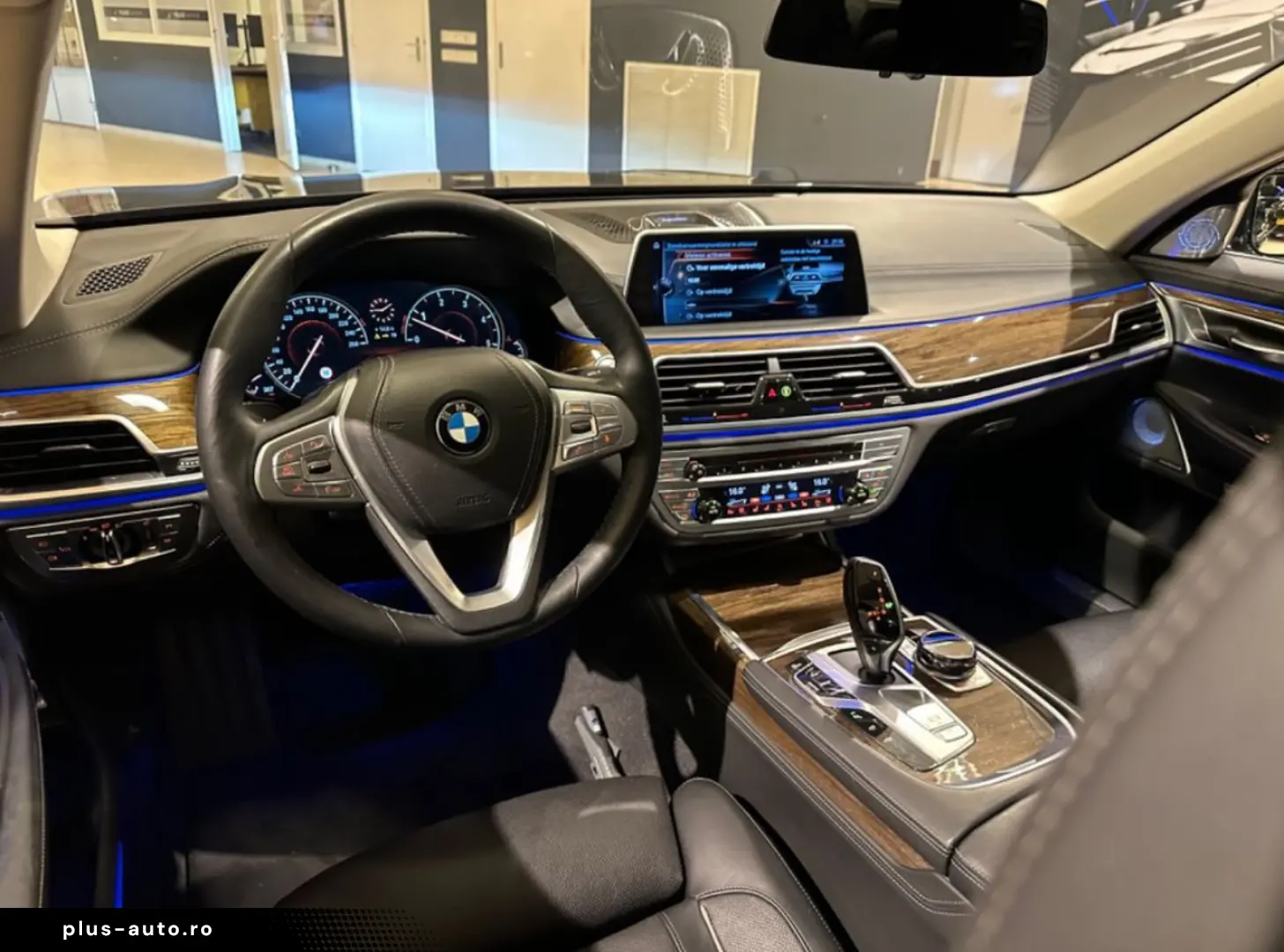 BMW 730