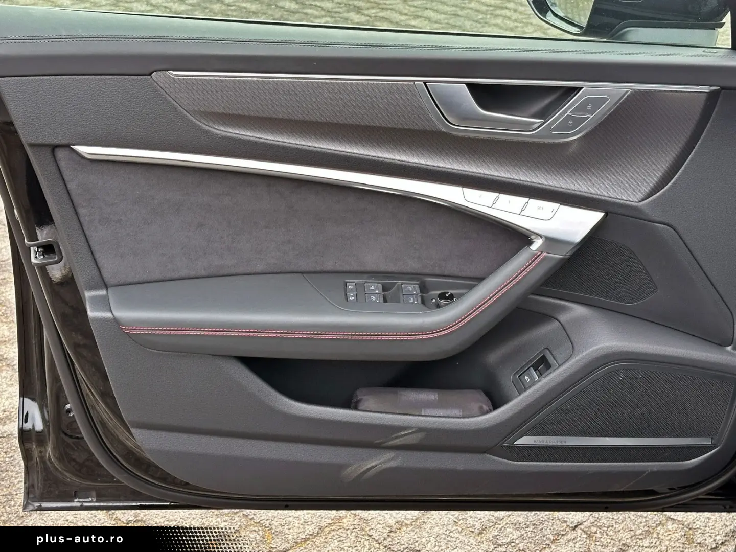 AUDI RS6 Avant  BLACK PANO HUD LASER