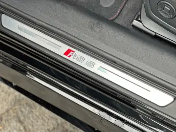 AUDI RS6 Avant  BLACK PANO HUD LASER