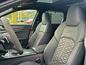 AUDI RS6 Avant  BLACK PANO HUD LASER
