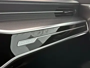 AUDI RS6 Avant  BLACK PANO HUD LASER