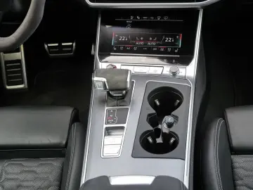 AUDI RS 6 Avant performance quattro  Keramik Pano