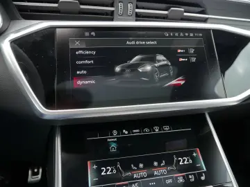 AUDI RS 6 Avant performance quattro  Keramik Pano