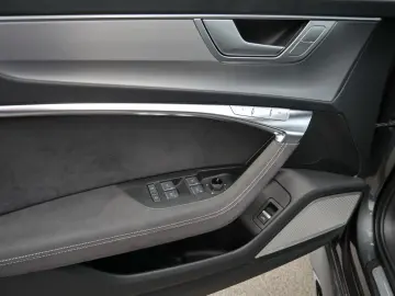 AUDI RS 6 Avant performance quattro  Keramik Pano