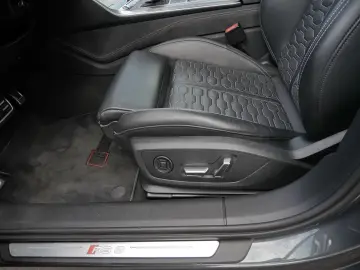 AUDI RS 6 Avant performance quattro  Keramik Pano