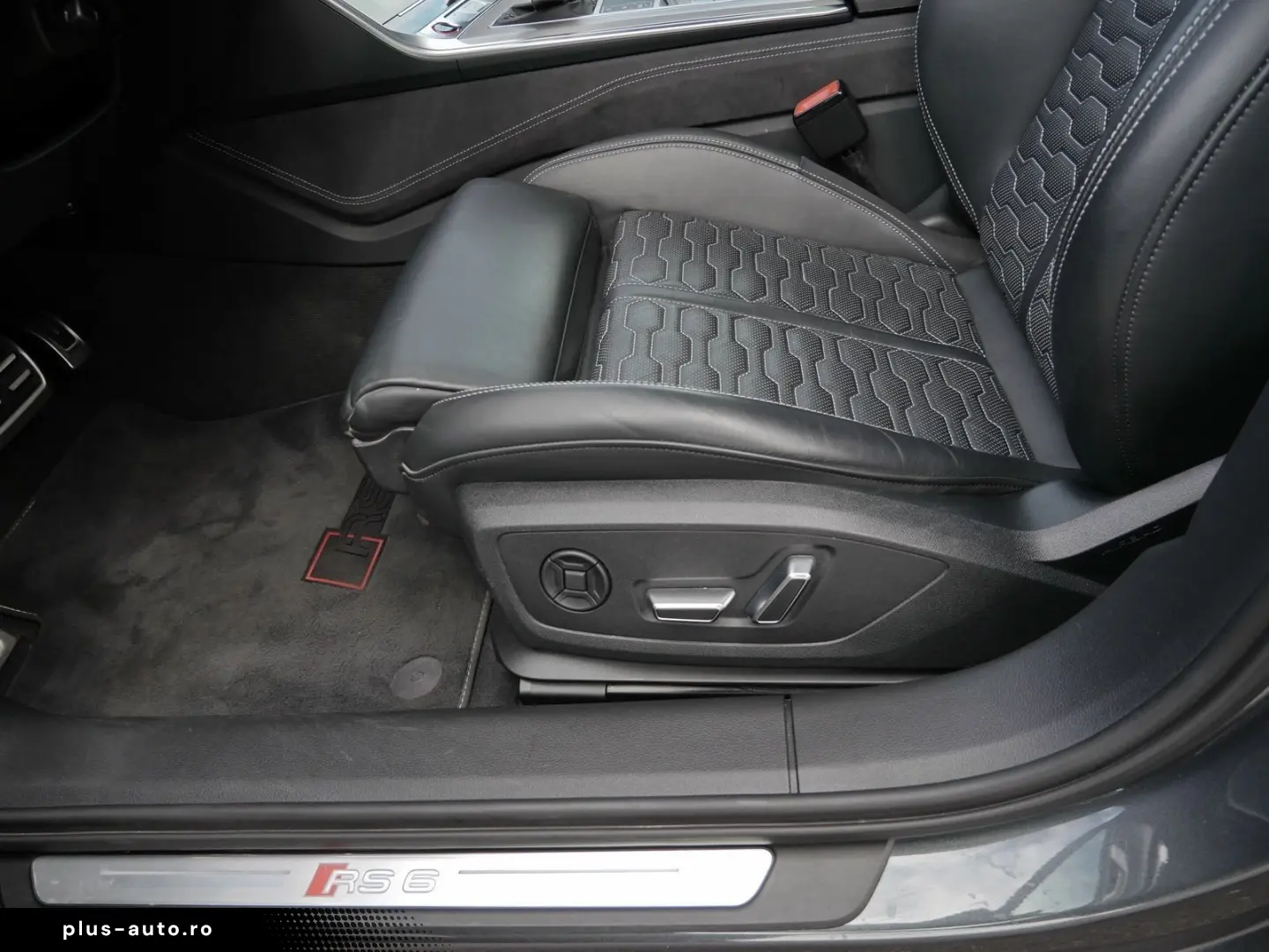 AUDI RS 6 Avant performance quattro  Keramik Pano