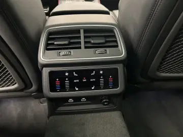 AUDI RS 6 Avant quattro  Navi Matrix Alu B&O PDC Pano