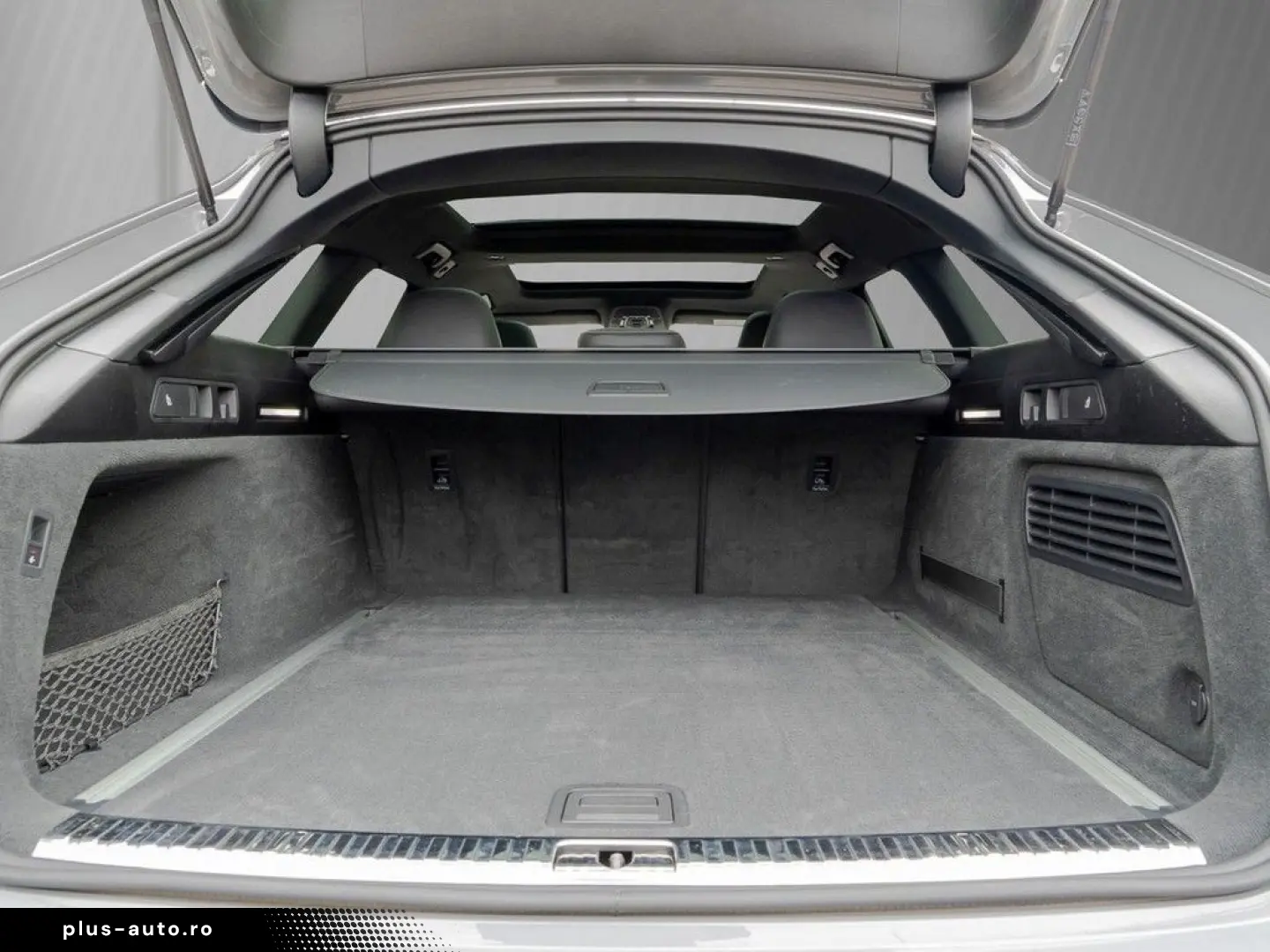 AUDI RS 6 Avant 4.0 TFSI Matrix Panorama B&O Head-up