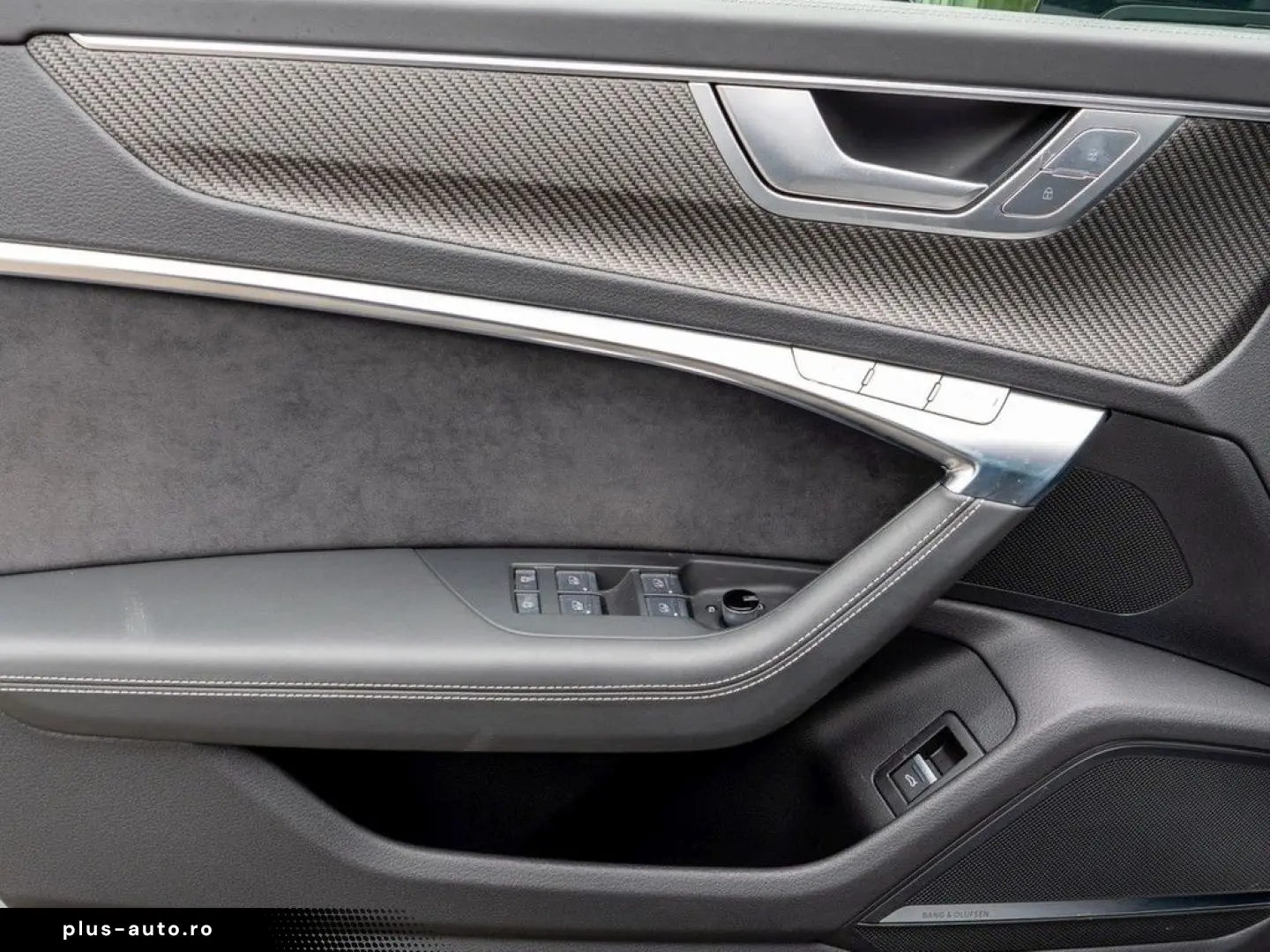 AUDI RS 6 Avant 4.0 TFSI Matrix Panorama B&O Head-up