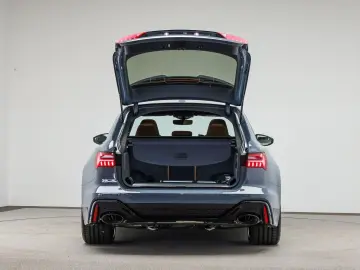 AUDI RS 6 Avant HUP KERAMIK 305KMH LASER AHK PANO