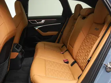 AUDI RS 6 Avant HUP KERAMIK 305KMH LASER AHK PANO