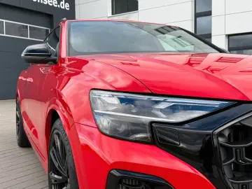 AUDI SQ8 TFSI  STANHEIZUNG AHK PANO B&O HUD