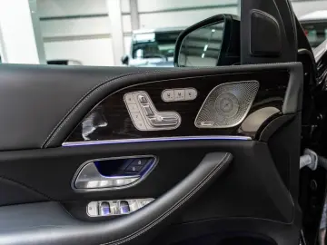 MERCEDES-BENZ GLS 63 4M AMG 4Matic    Pano   Head-Up   Night