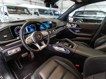 MERCEDES-BENZ GLS 63 4M AMG 4Matic    Pano   Head-Up   Night