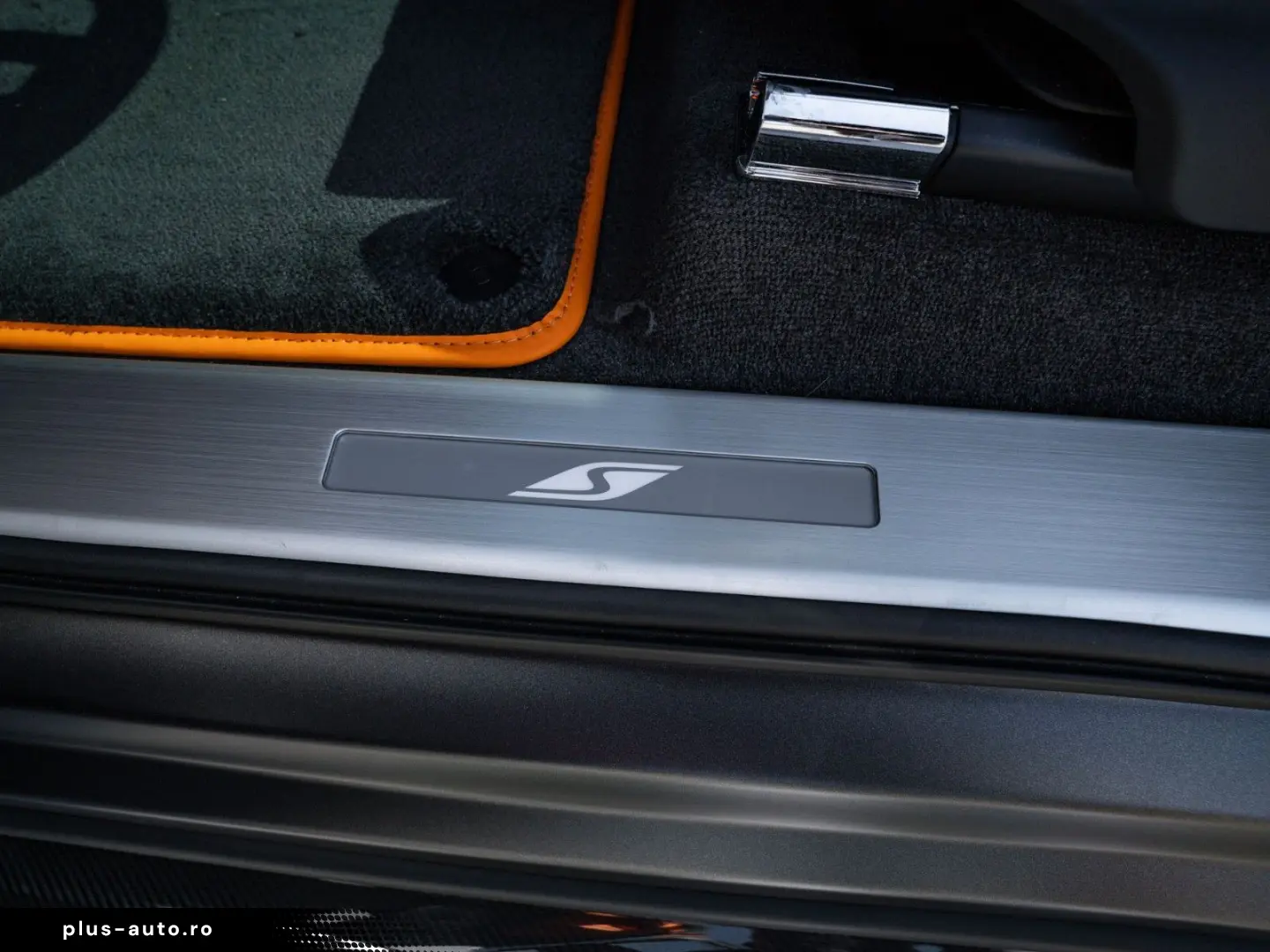 BENTLEY Bentayga S V8   Mulliner   Satin Paint   CCB