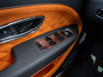 BENTLEY Bentayga S V8   Mulliner   Satin Paint   CCB