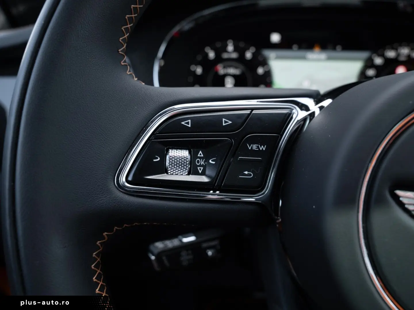 BENTLEY Bentayga S V8   Mulliner   Satin Paint   CCB