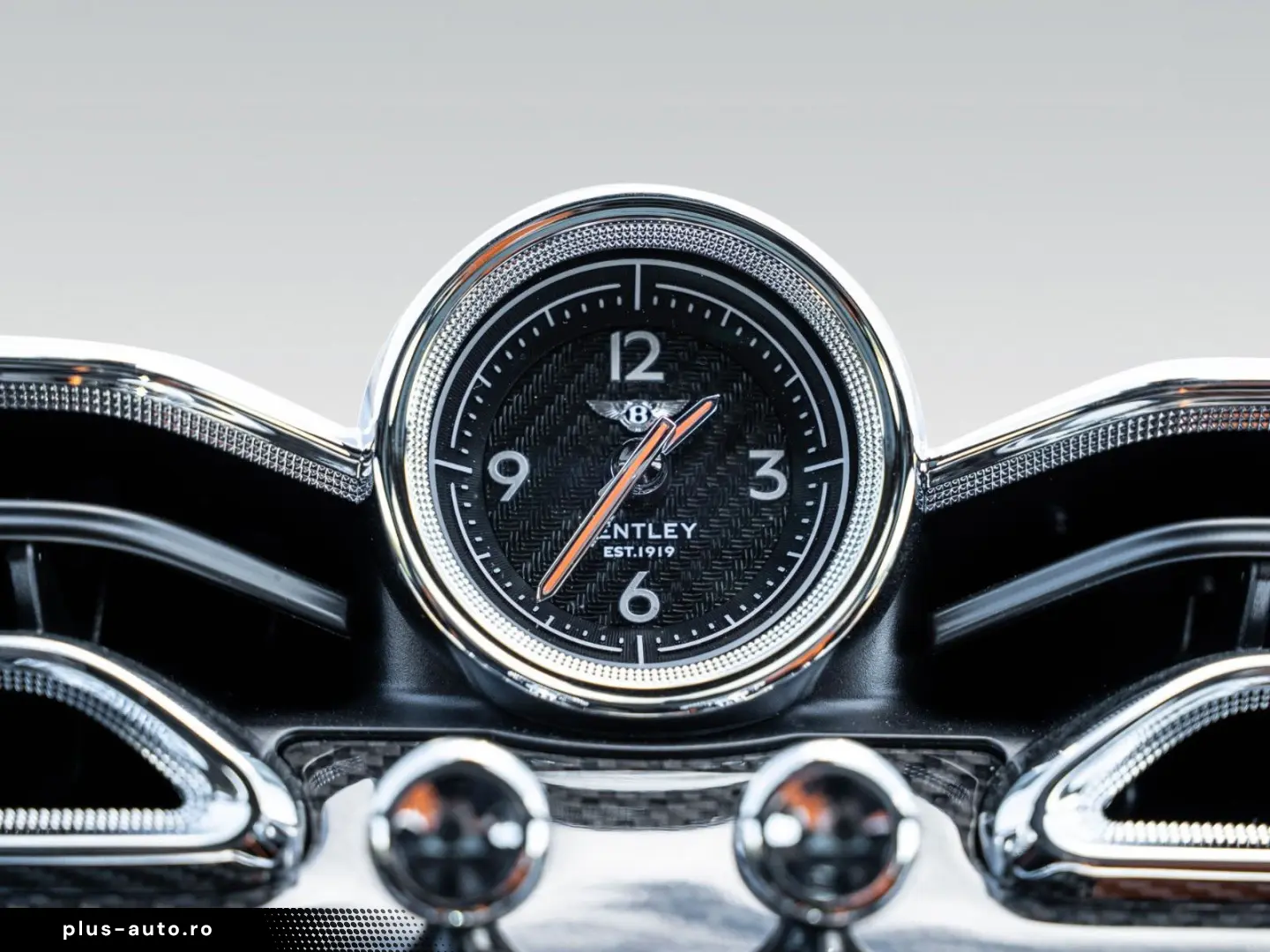 BENTLEY Bentayga S V8   Mulliner   Satin Paint   CCB