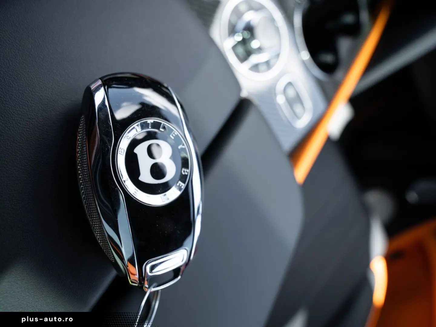 BENTLEY Bentayga S V8   Mulliner   Satin Paint   CCB