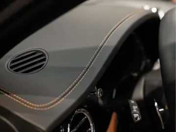 BENTLEY Bentayga V8 S Keramisch Mulliner Pakket 4.0 V8 S