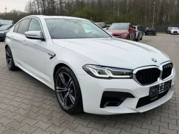 BMW M5 BMW-Garantie bis zum 31.05.2026 BowersWilkins
