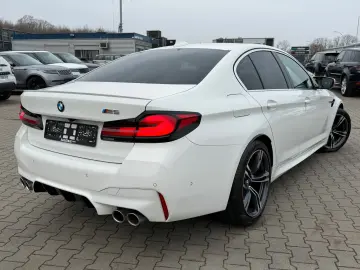 BMW M5 BMW-Garantie bis zum 31.05.2026 BowersWilkins