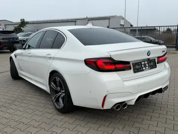 BMW M5 BMW-Garantie bis zum 31.05.2026 BowersWilkins