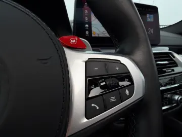 BMW M5 BMW-Garantie bis zum 31.05.2026 BowersWilkins