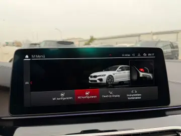 BMW M5 BMW-Garantie bis zum 31.05.2026 BowersWilkins