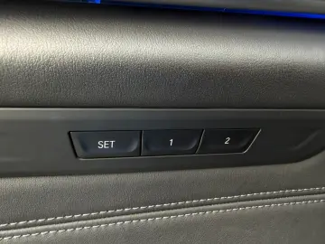 BMW M5 BMW-Garantie bis zum 31.05.2026 BowersWilkins