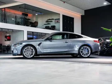 BMW M4 xDrive Competition - 360