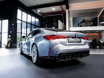 BMW M4 xDrive Competition - 360