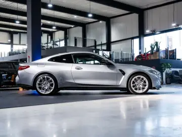 BMW M4 xDrive Competition - 360